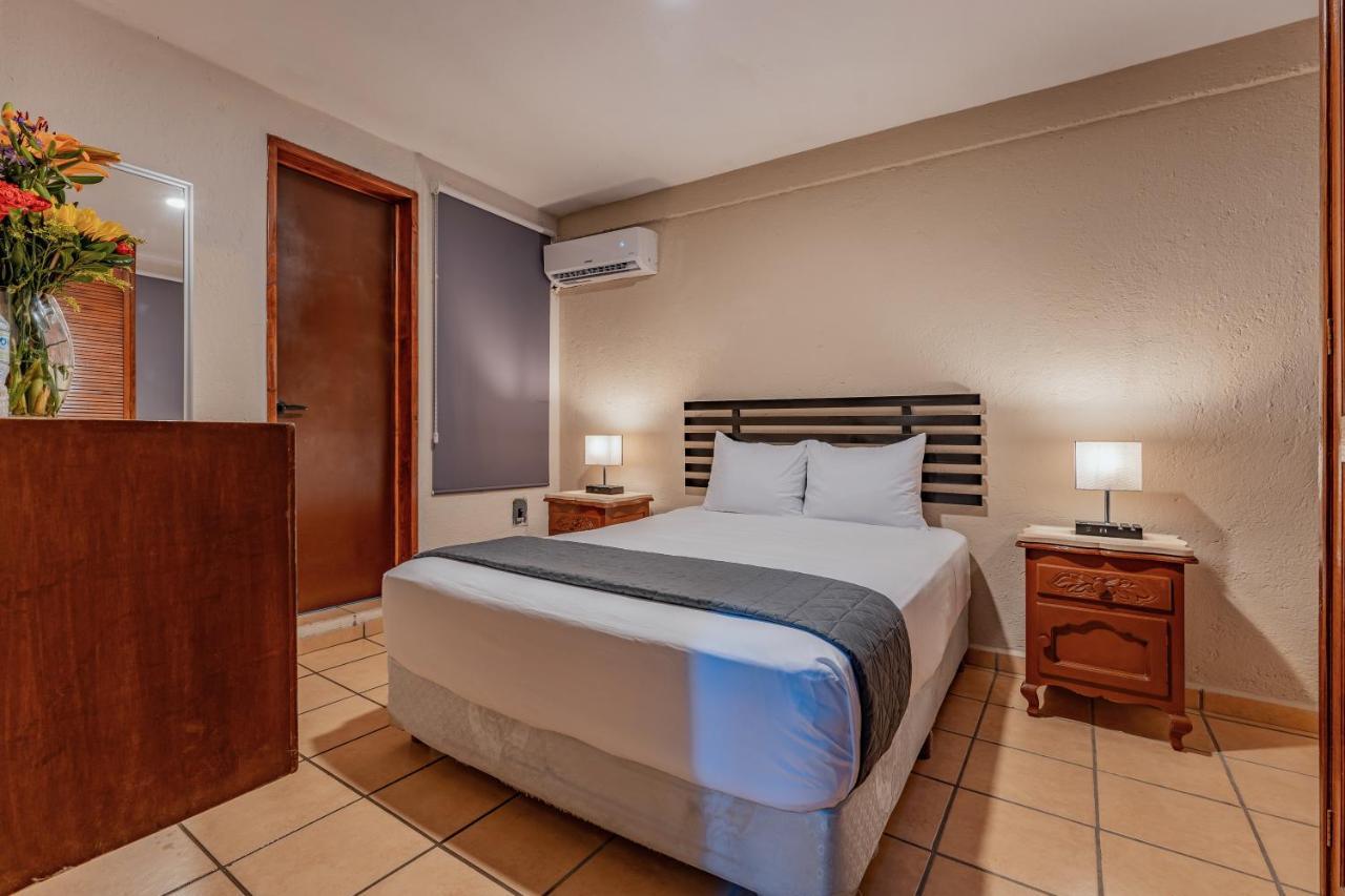 Hotel Brisas 5A Av, Плая-дель-Кармен Экстерьер фото