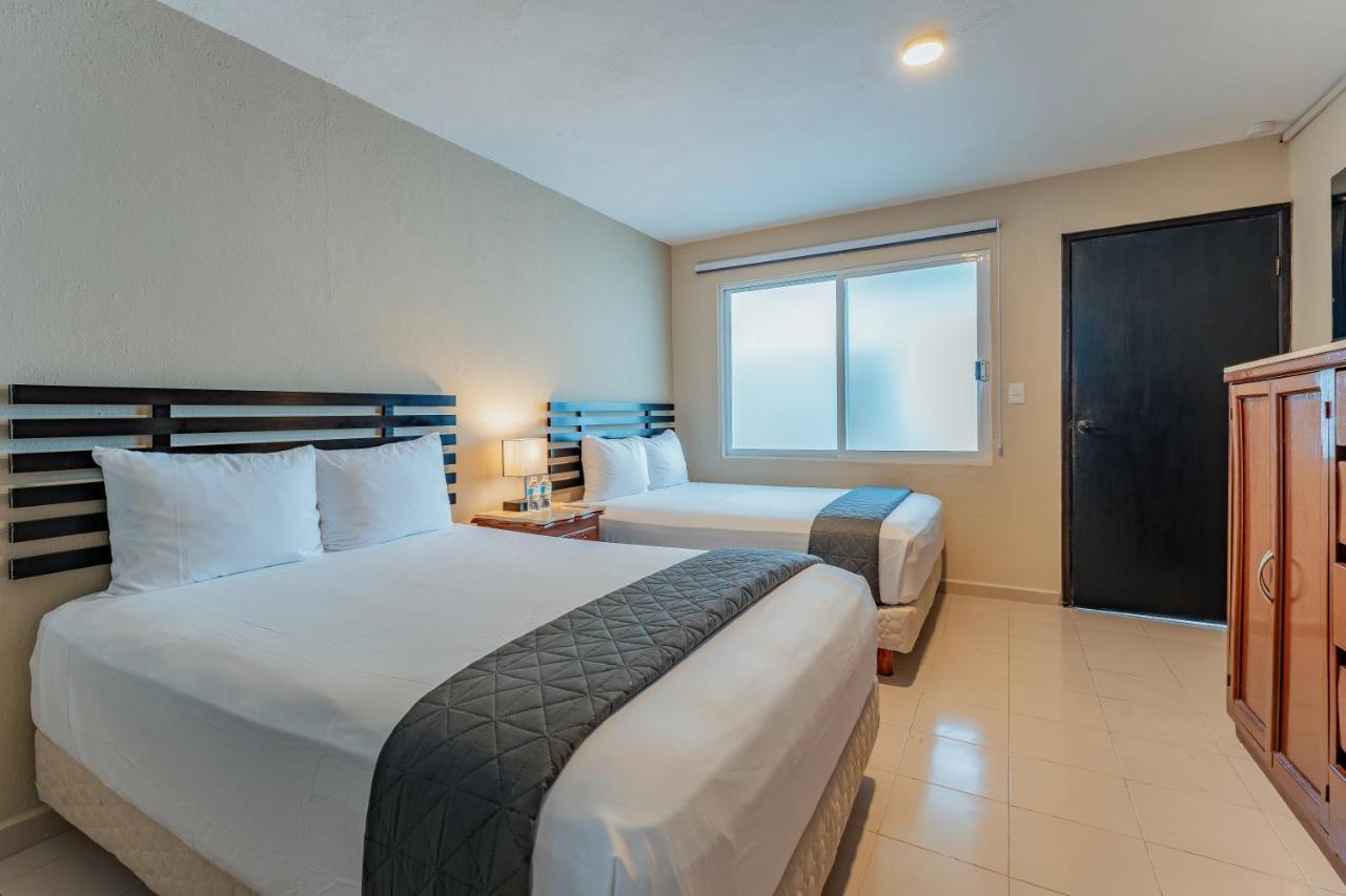 Hotel Brisas 5A Av, Плая-дель-Кармен Экстерьер фото