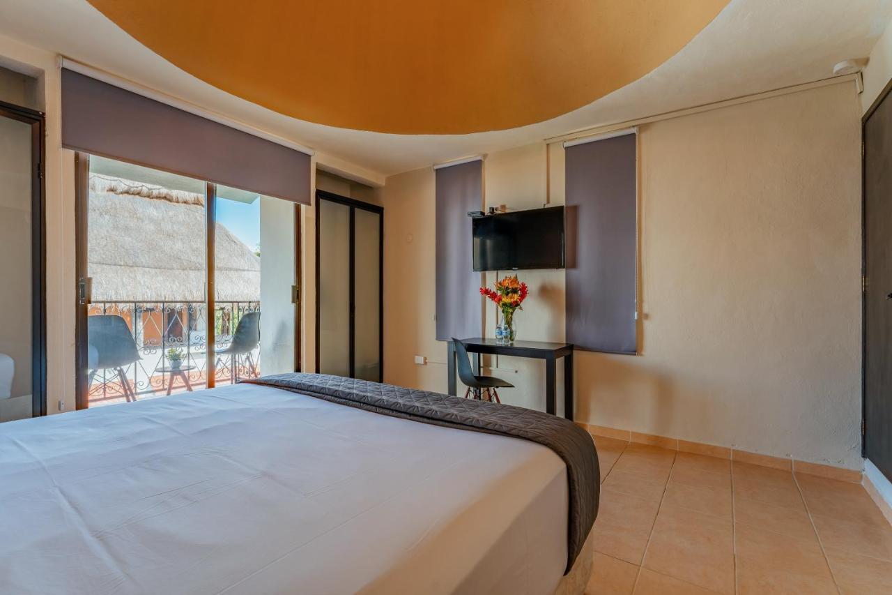 Hotel Brisas 5A Av, Плая-дель-Кармен Экстерьер фото