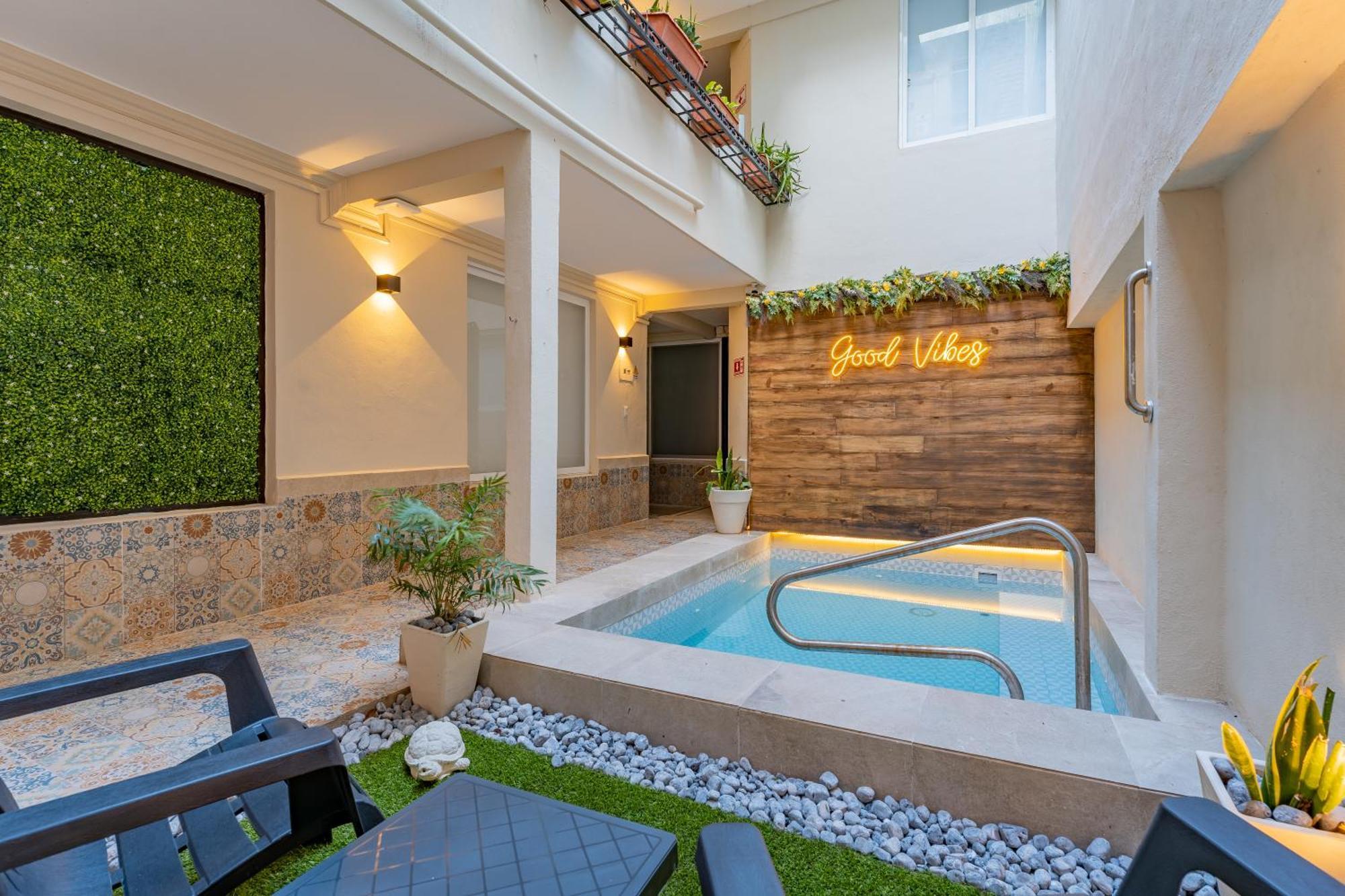 Hotel Brisas 5A Av, Плая-дель-Кармен Экстерьер фото